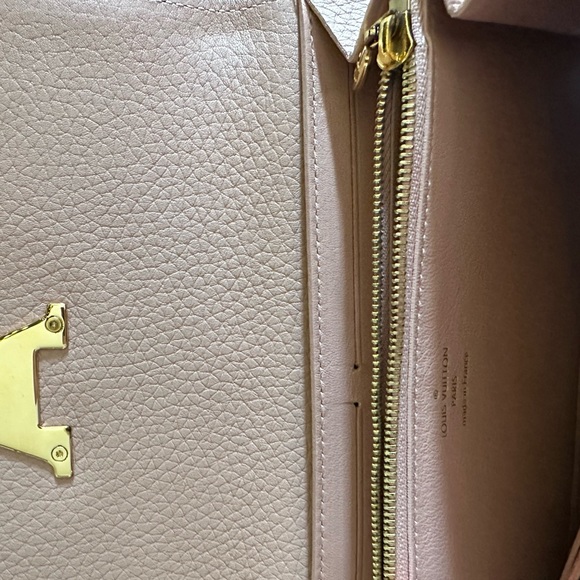 Louis Vuitton Wallet - Picture 4 of 5